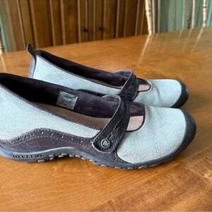 Merrell Women's Gray and Brown Loafers